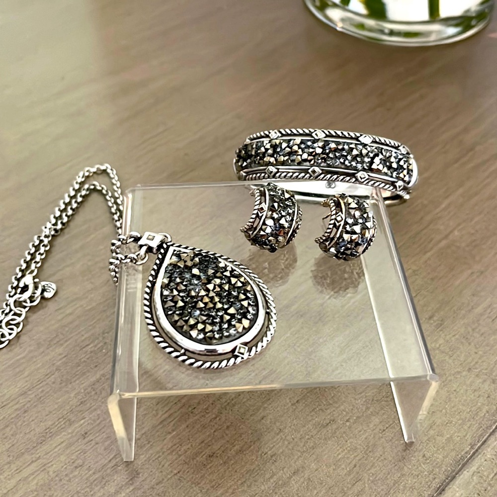 Brighton Jewelry Set Necklace, Earrings, Hinged Braclet